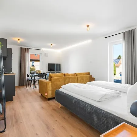 04 - Einzimmerapartment Klimatisiert * Friedrichshafen